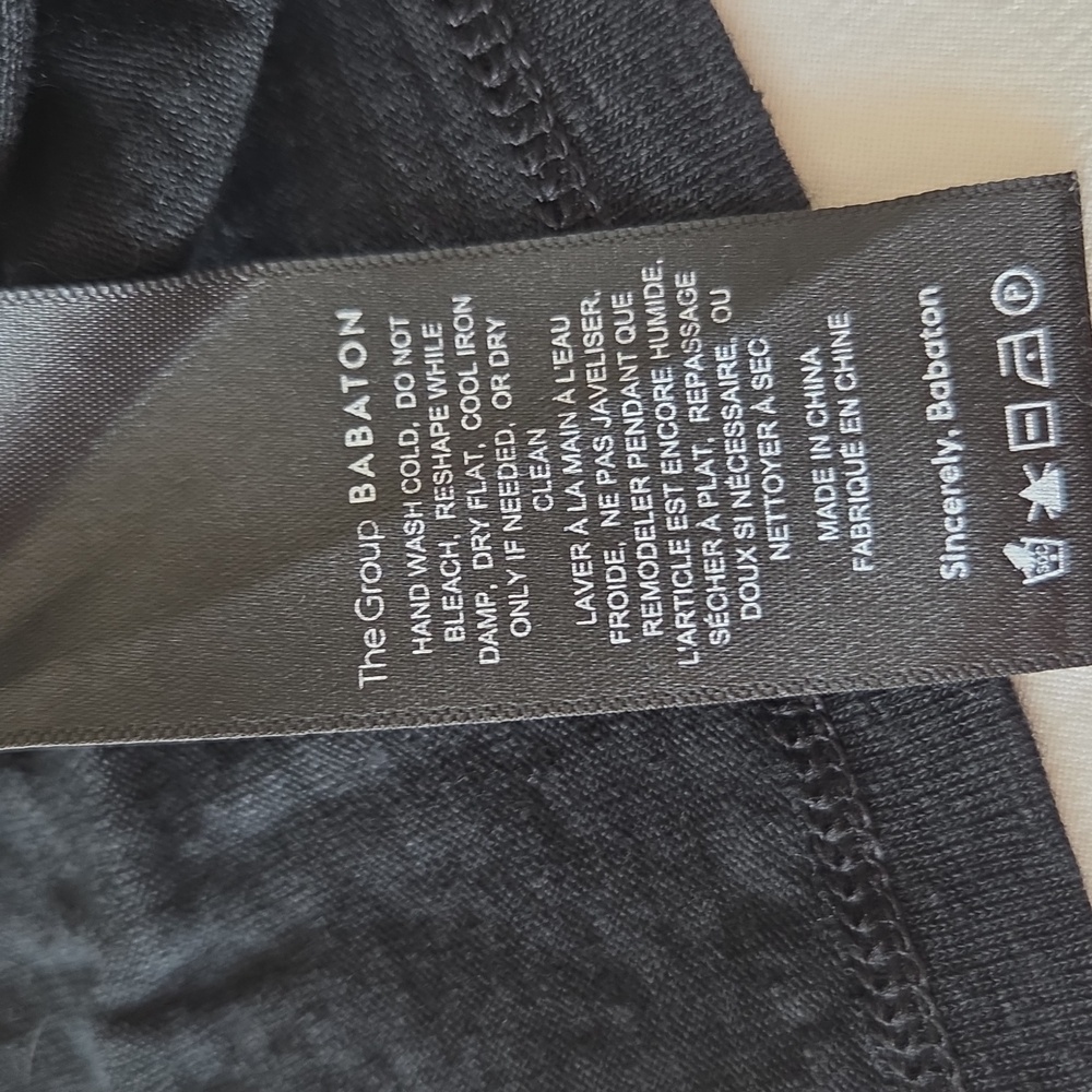 4/$20 Babaton Black Crew Neck Tee - Picture 5 of 5